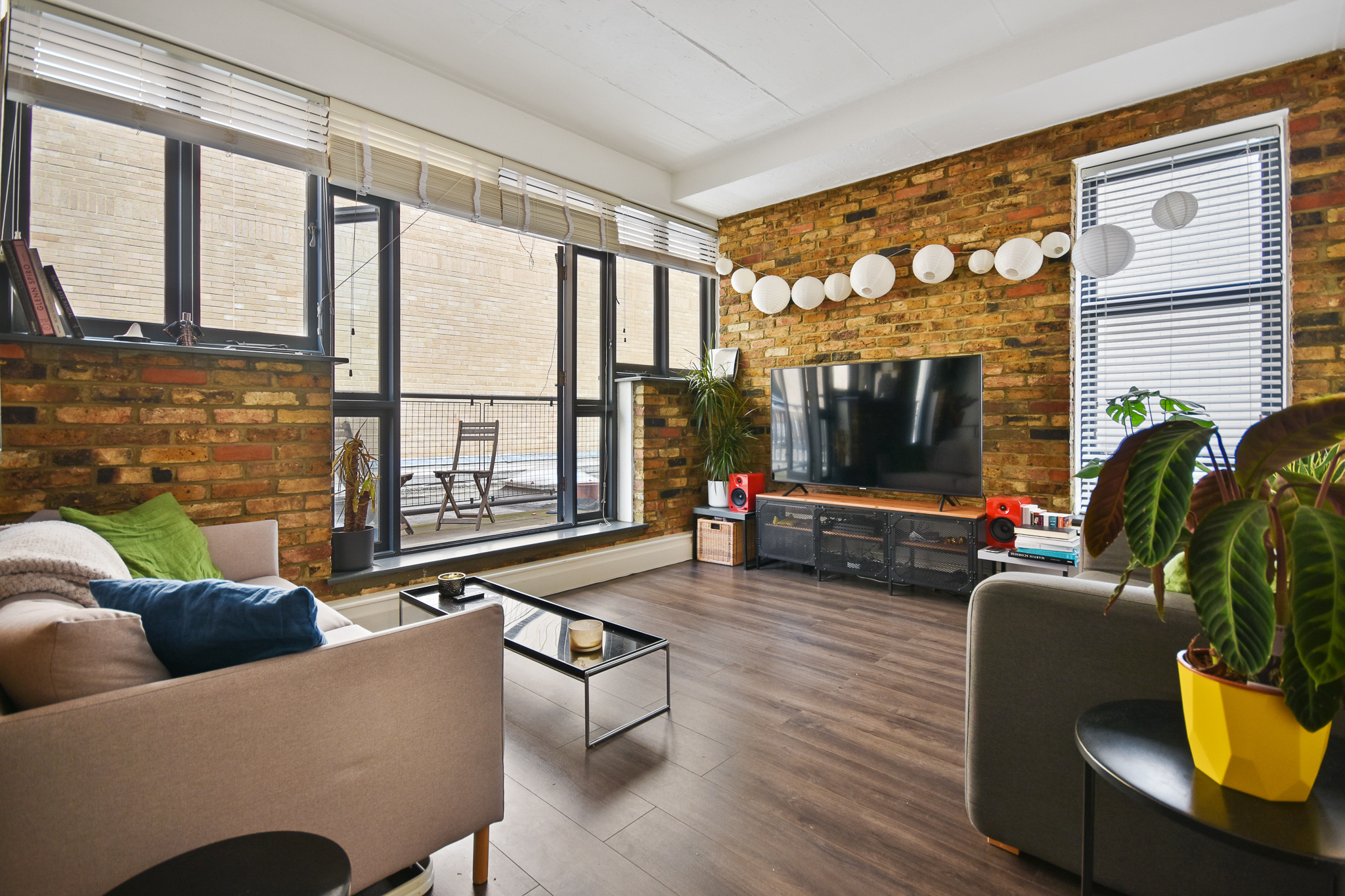 MH-Britannia-Lofts-Reception-Angle3-1